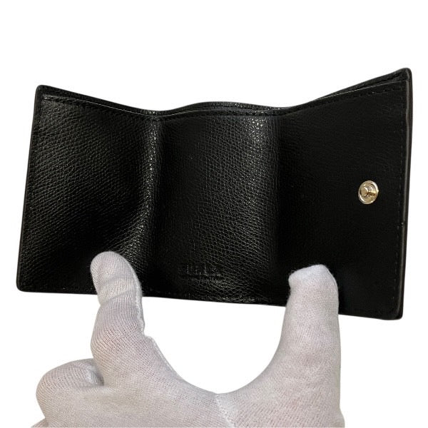 フルラ レザー三つ折り財布