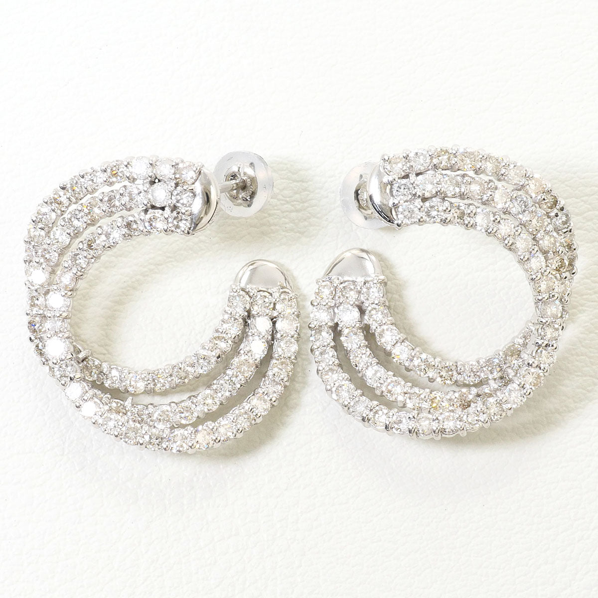 プラチナ ダイヤモンド ピアス