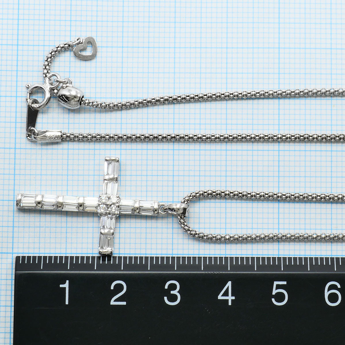 Au750ホワイトゴールドファンシーカットダイヤモンドネックレス