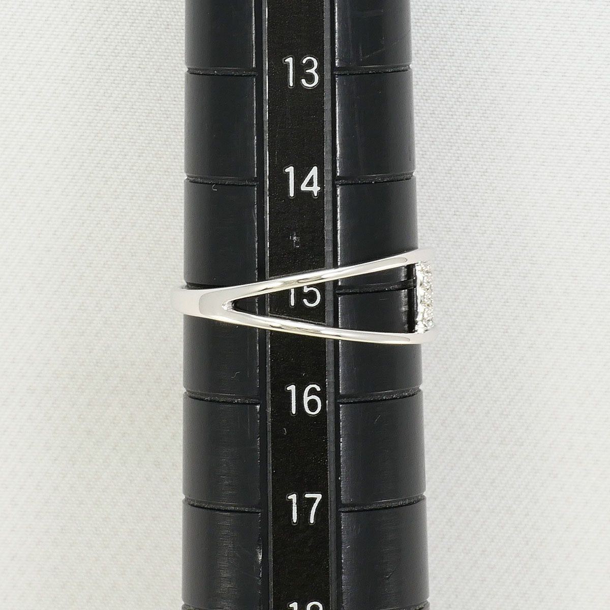 K10ホワイトゴールドダイヤモンドリング