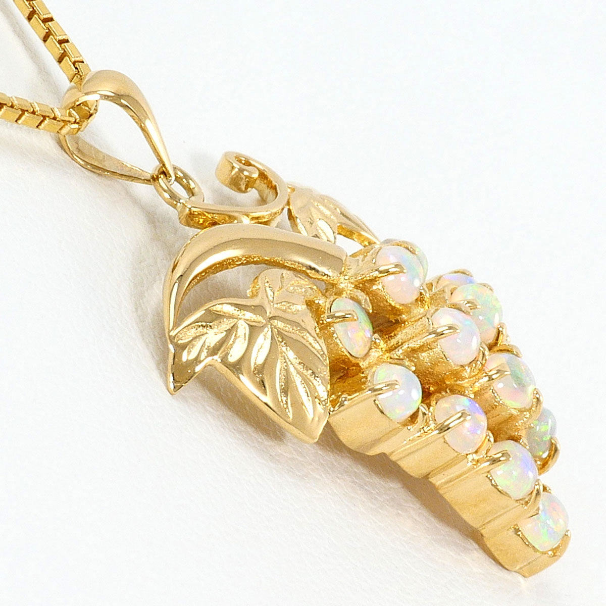 Au750 Opal Grape Necklace