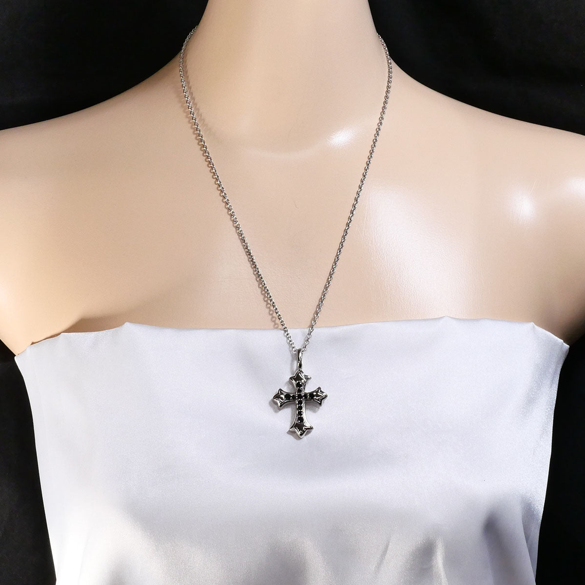 Au417 Black Diamond Necklace
