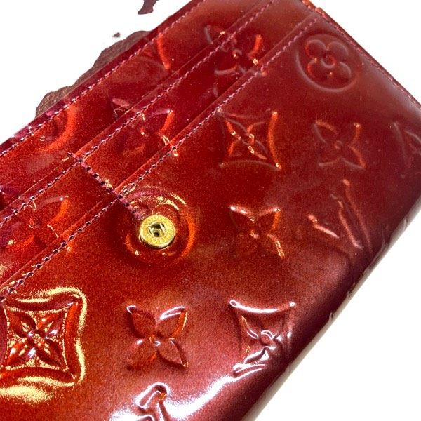 ルイヴィトン ポルトフォイユサラ ヴェルニ 長財布