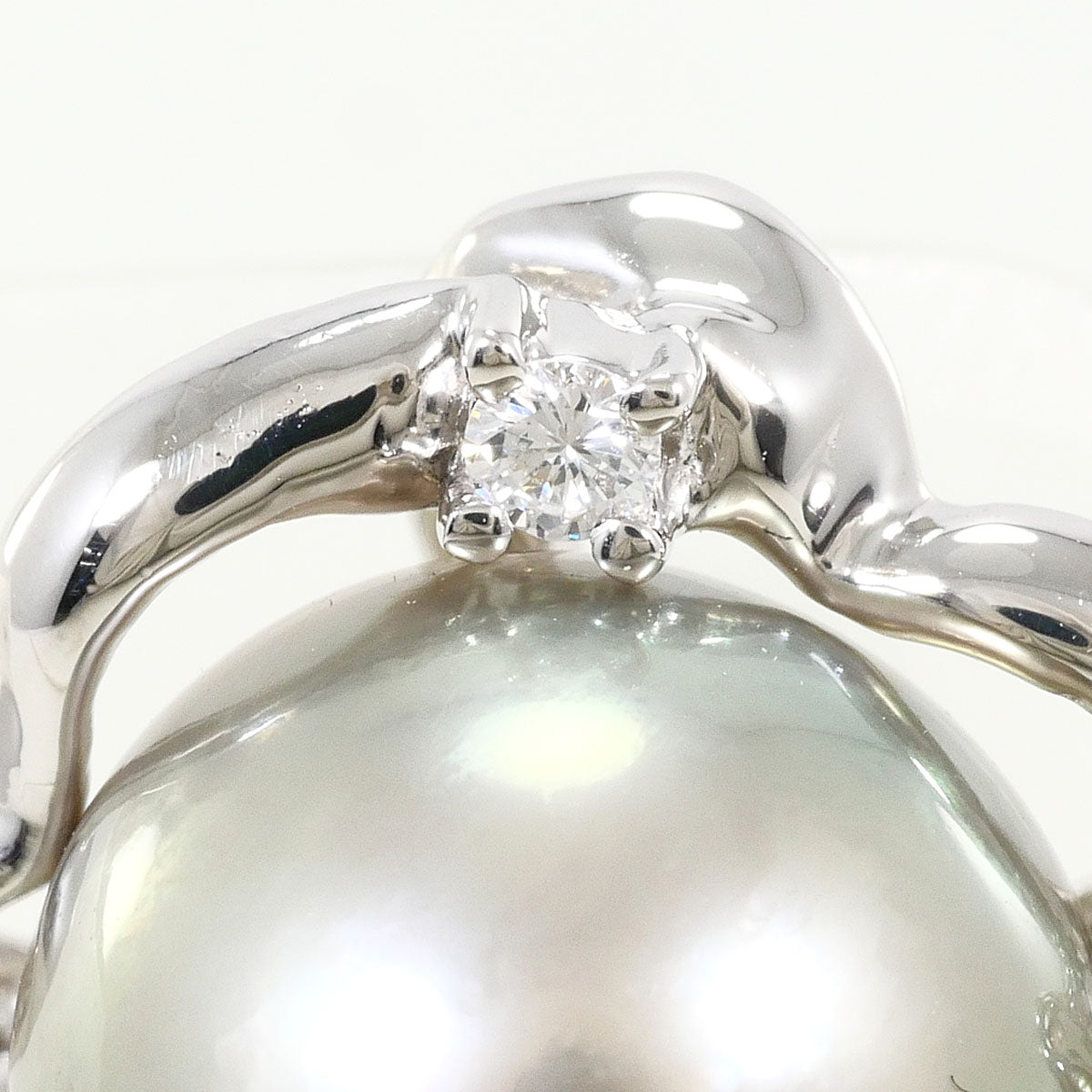 Platinum White Gold Black Pearl Diamond Earrings