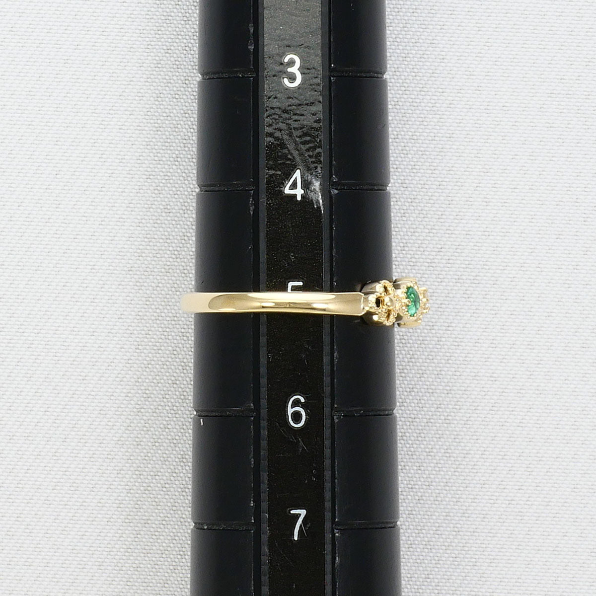 K10イエローゴールドエメラルドダイヤリング