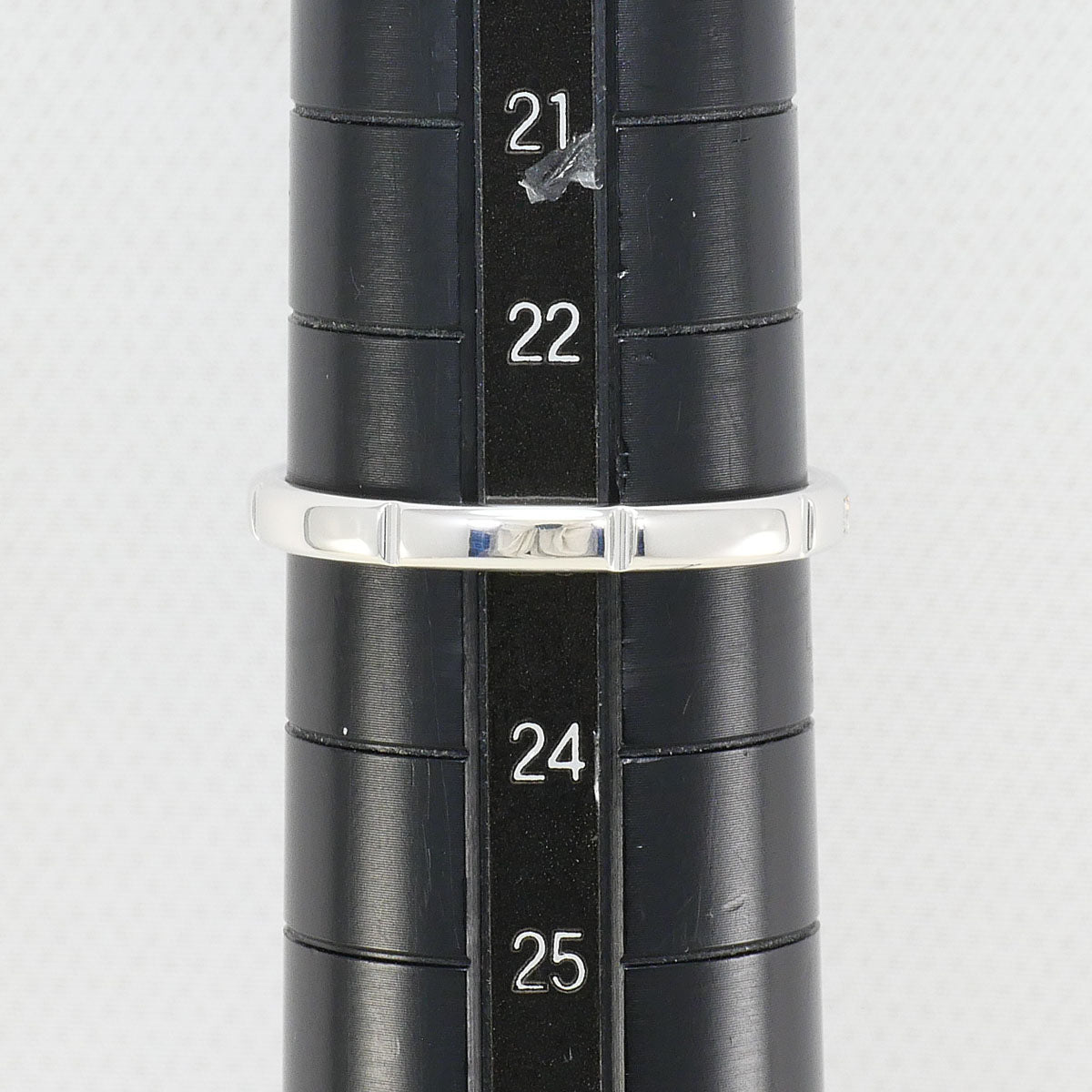 Au750ホワイトゴールドダイヤモンドリング