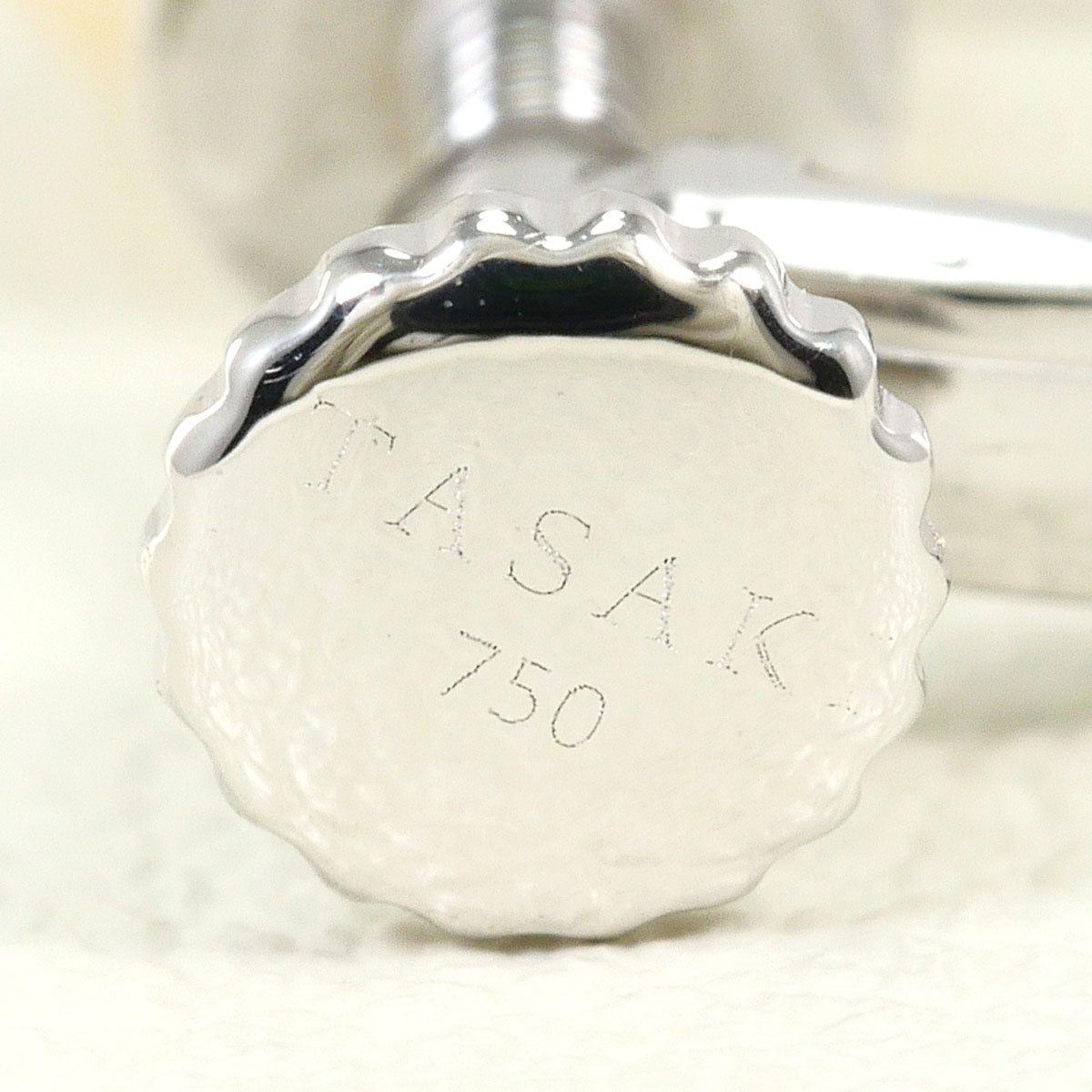 タサキ Au750ホワイトゴールド パール片耳イヤリング