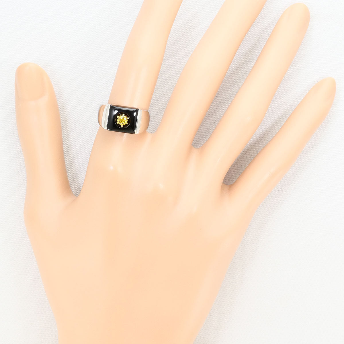 プラチナ Au750 オニキス イエローダイヤモンド リング