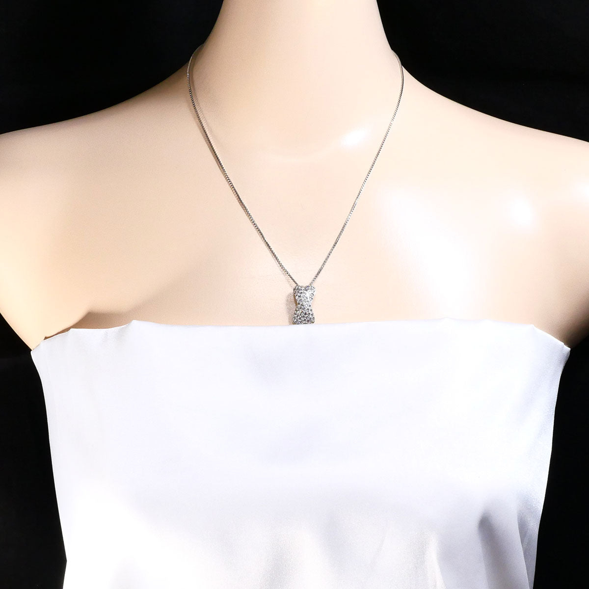 プラチナ ダイヤモンド ネックレス