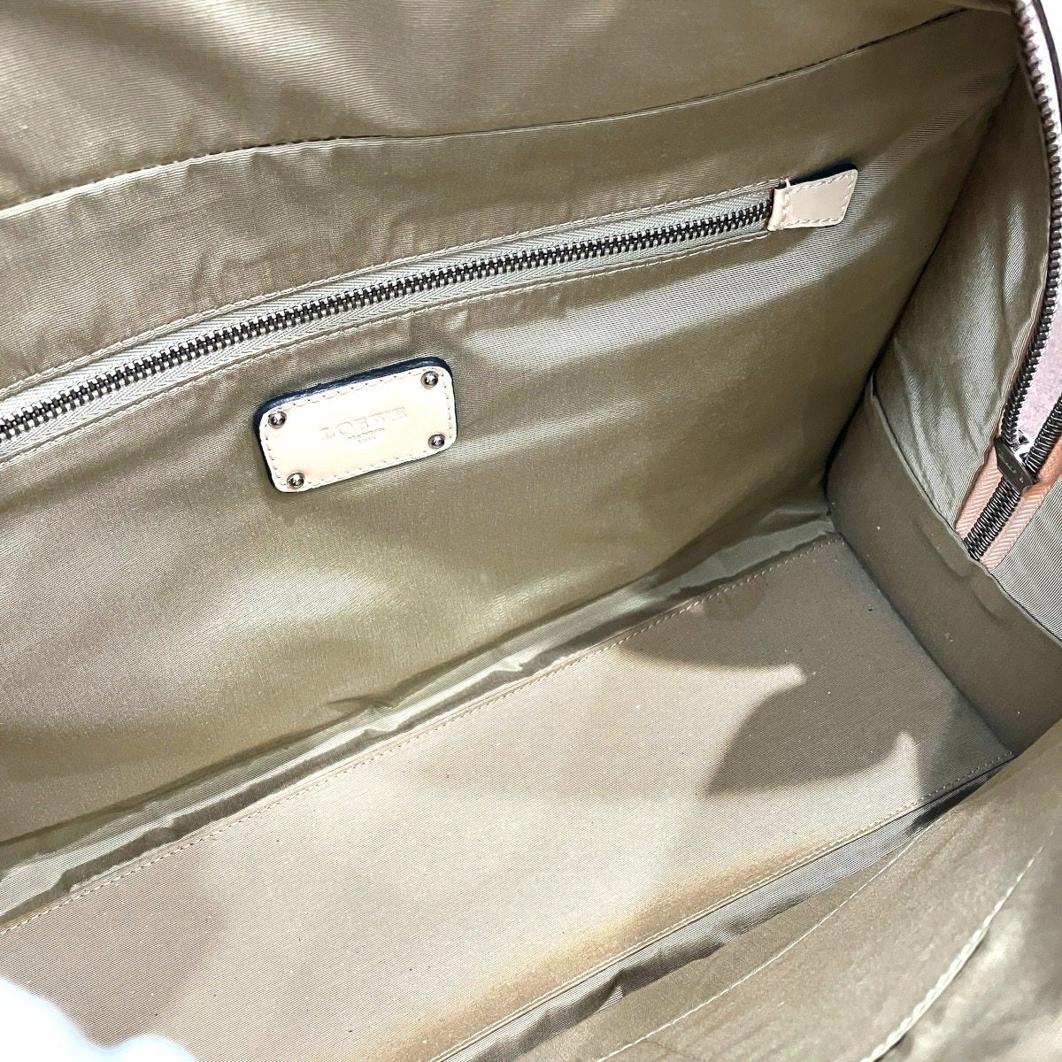 ロエベ アマソナ35 レザーハンドバッグ