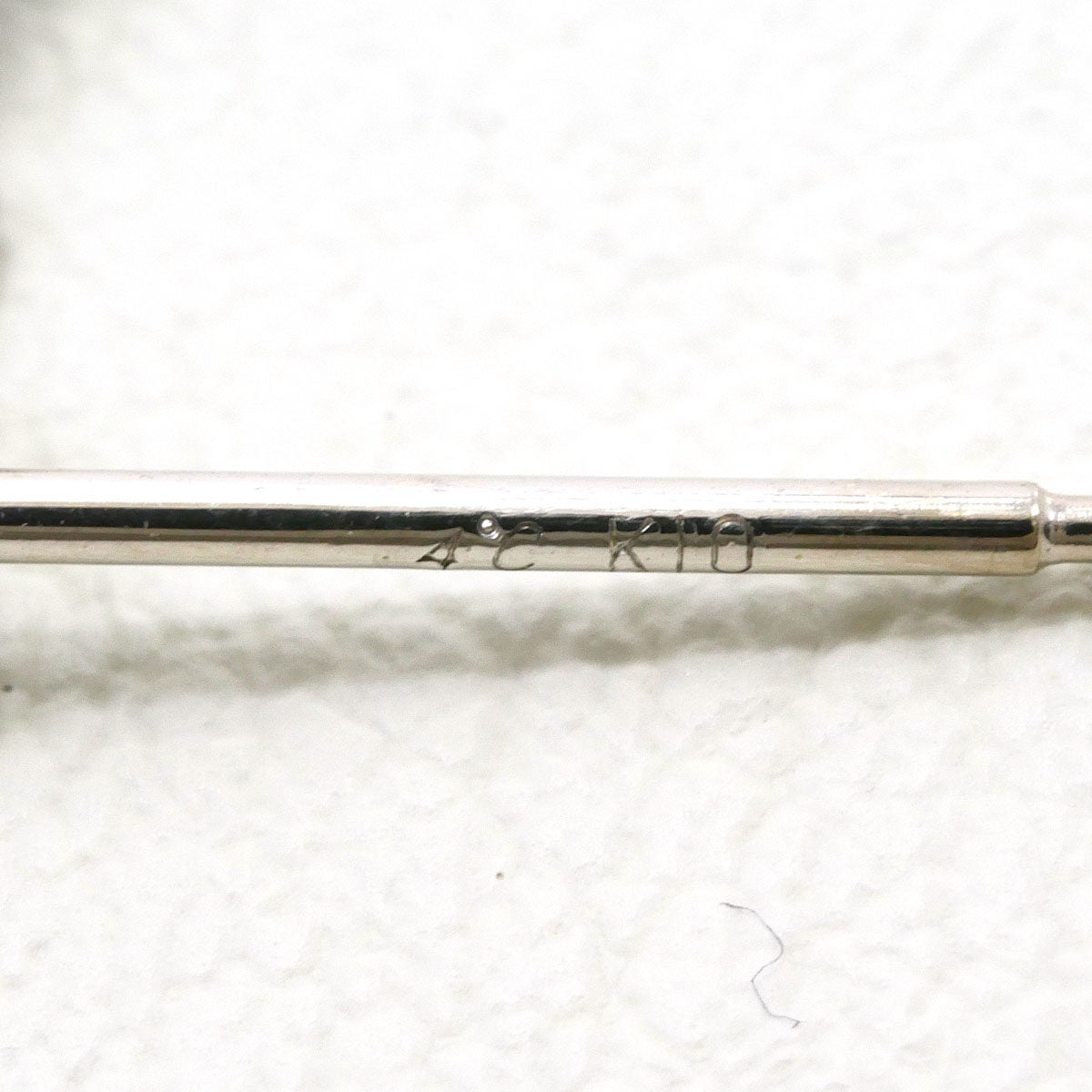 ヨンドシー K10ホワイトゴールド ジルコニア ピアス