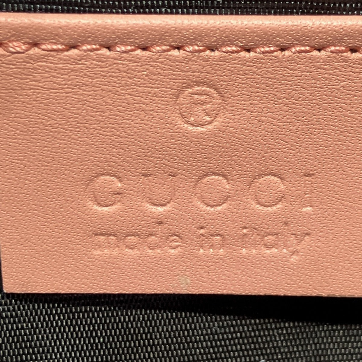 グッチ GGスプリーム レザー長財布