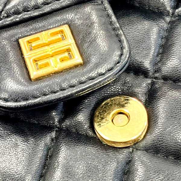 ジバンシィ レザーショルダーバッグ