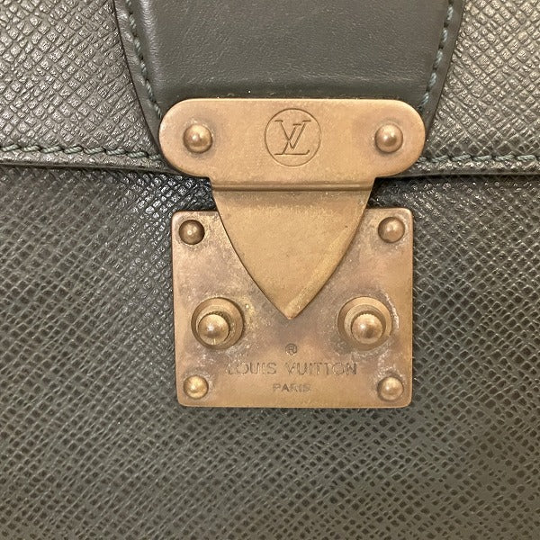 ルイ・ヴィトン タイガ レザー クラッチ バッグ