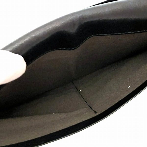 ヴィヴィアンウエストウッド レザー二つ折り長財布