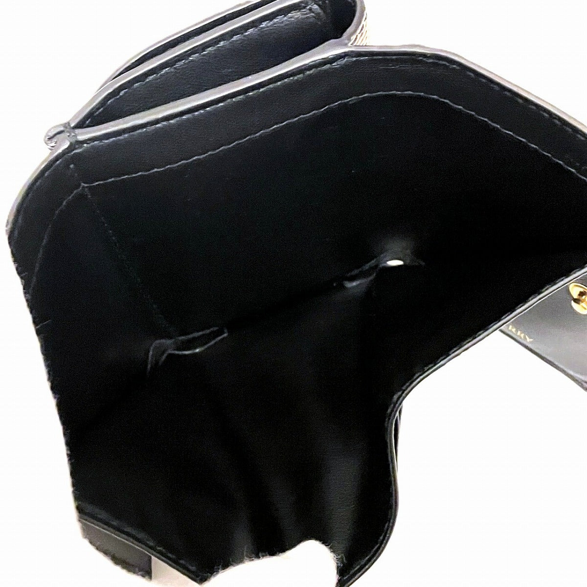 バーバリー レザー三つ折り財布