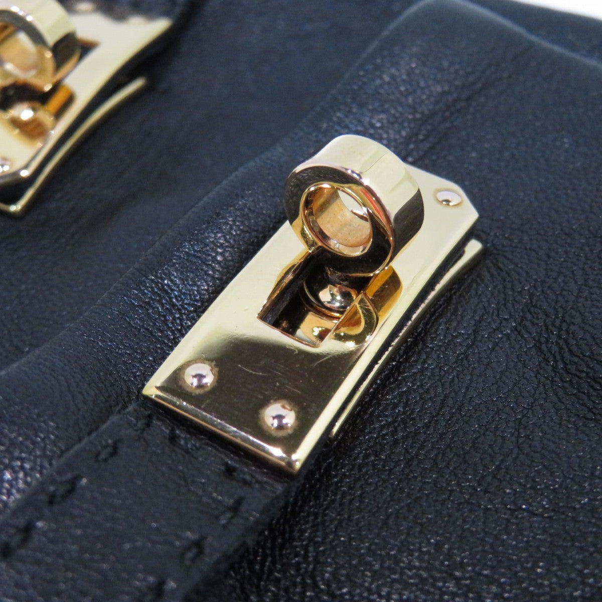 エルメス ケリー金具 レザー手袋