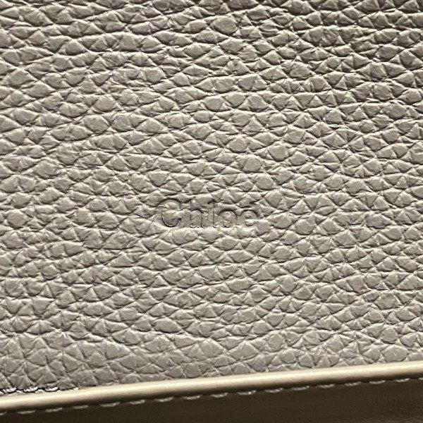 クロエ アルファベット レザー長財布