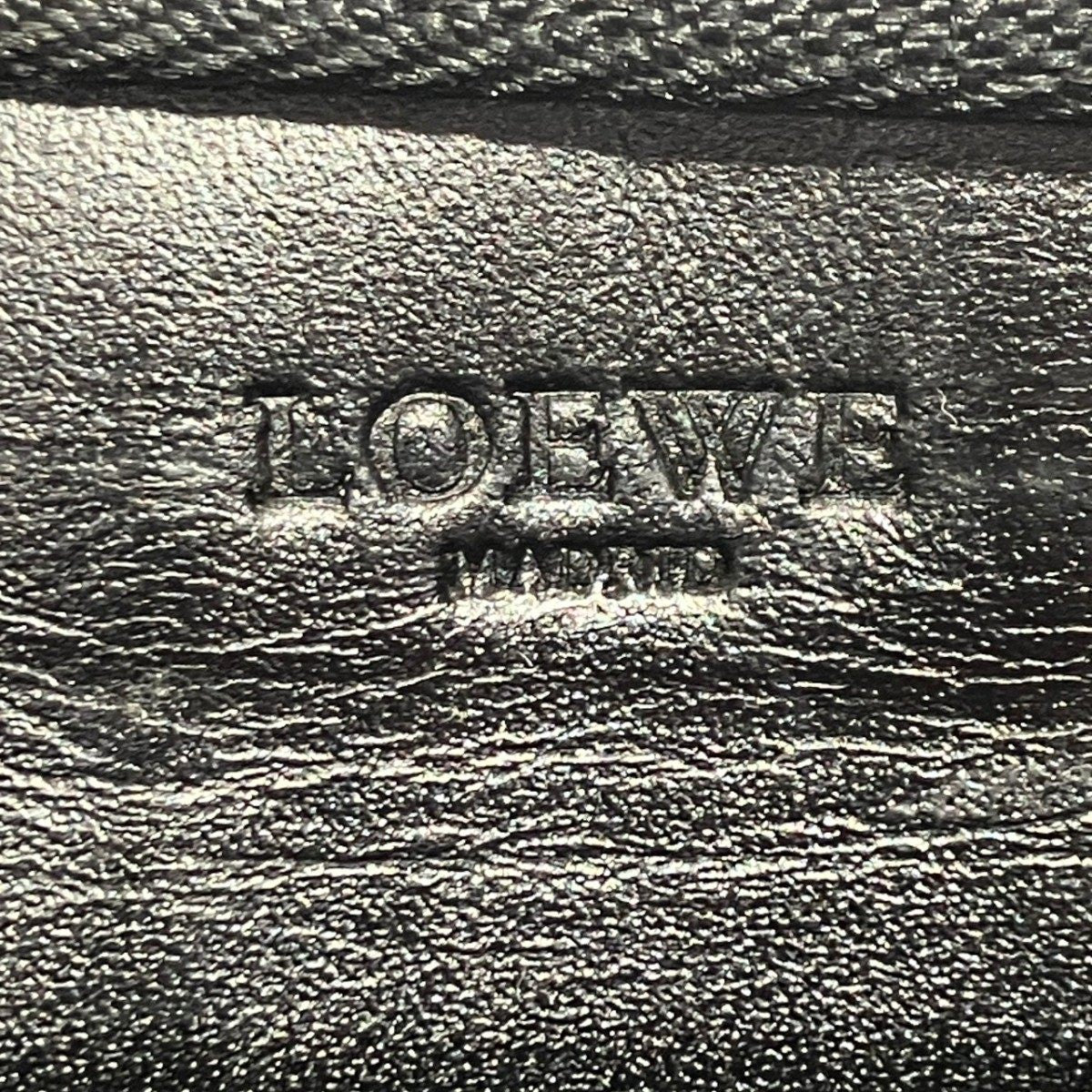 ロエベ レザー長財布