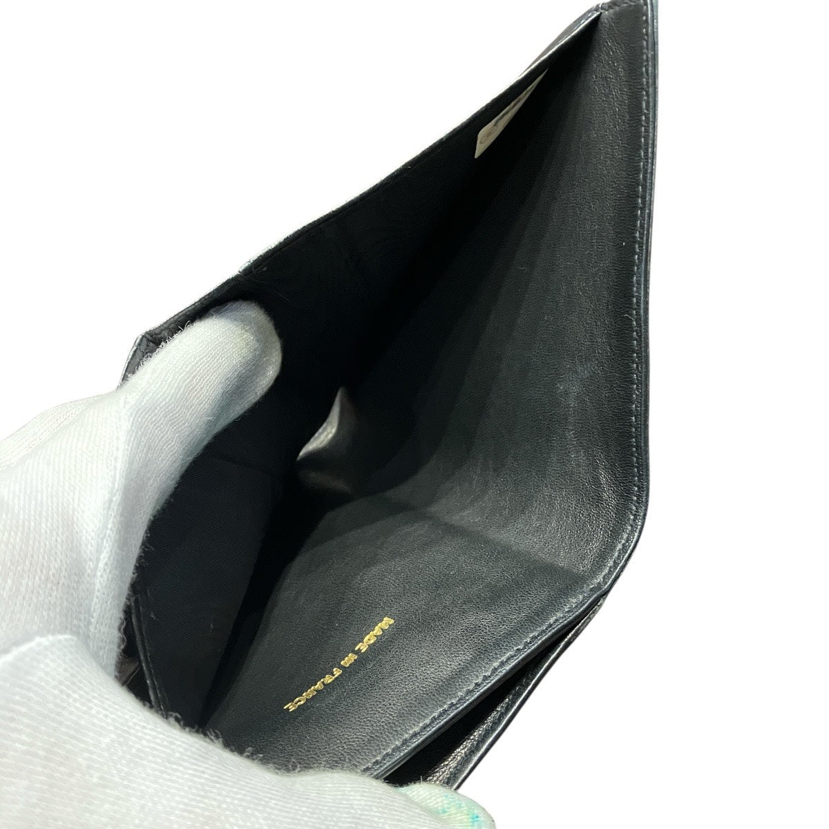 シャネル レザー二つ折り財布