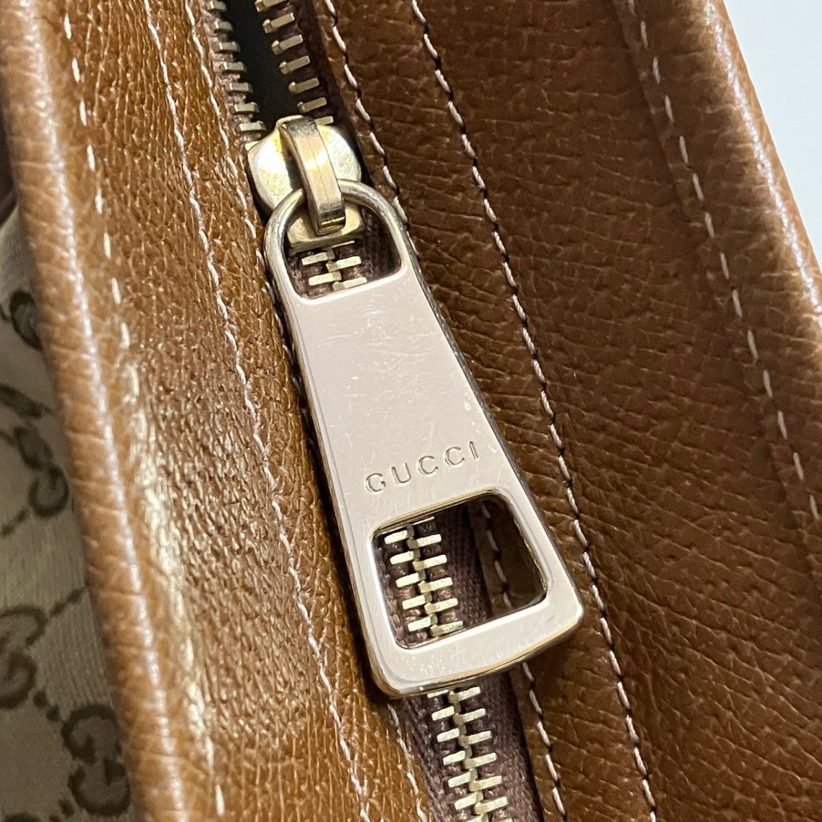 グッチ ブリー GGキャンバス トートバッグ