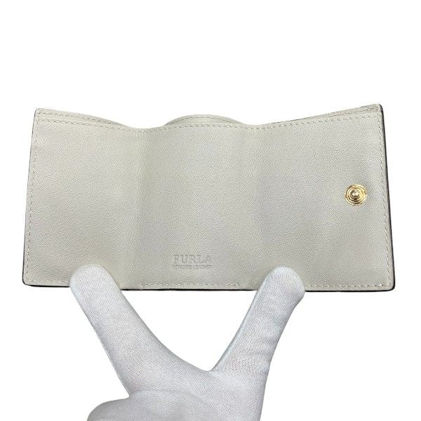 フルラ レザー三つ折り財布