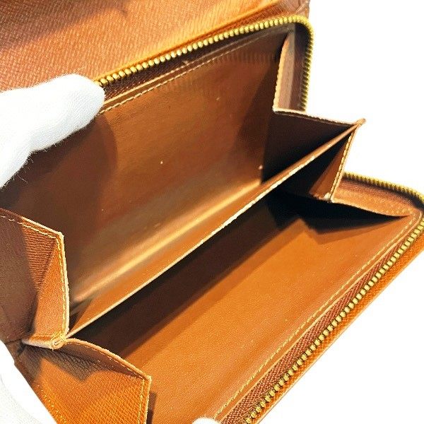 ルイヴィトン ポルトモネビエトレゾール モノグラム 二つ折り財布