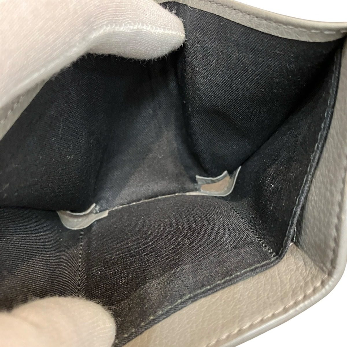 バレンシアガ ペーパー レザー三つ折り財布