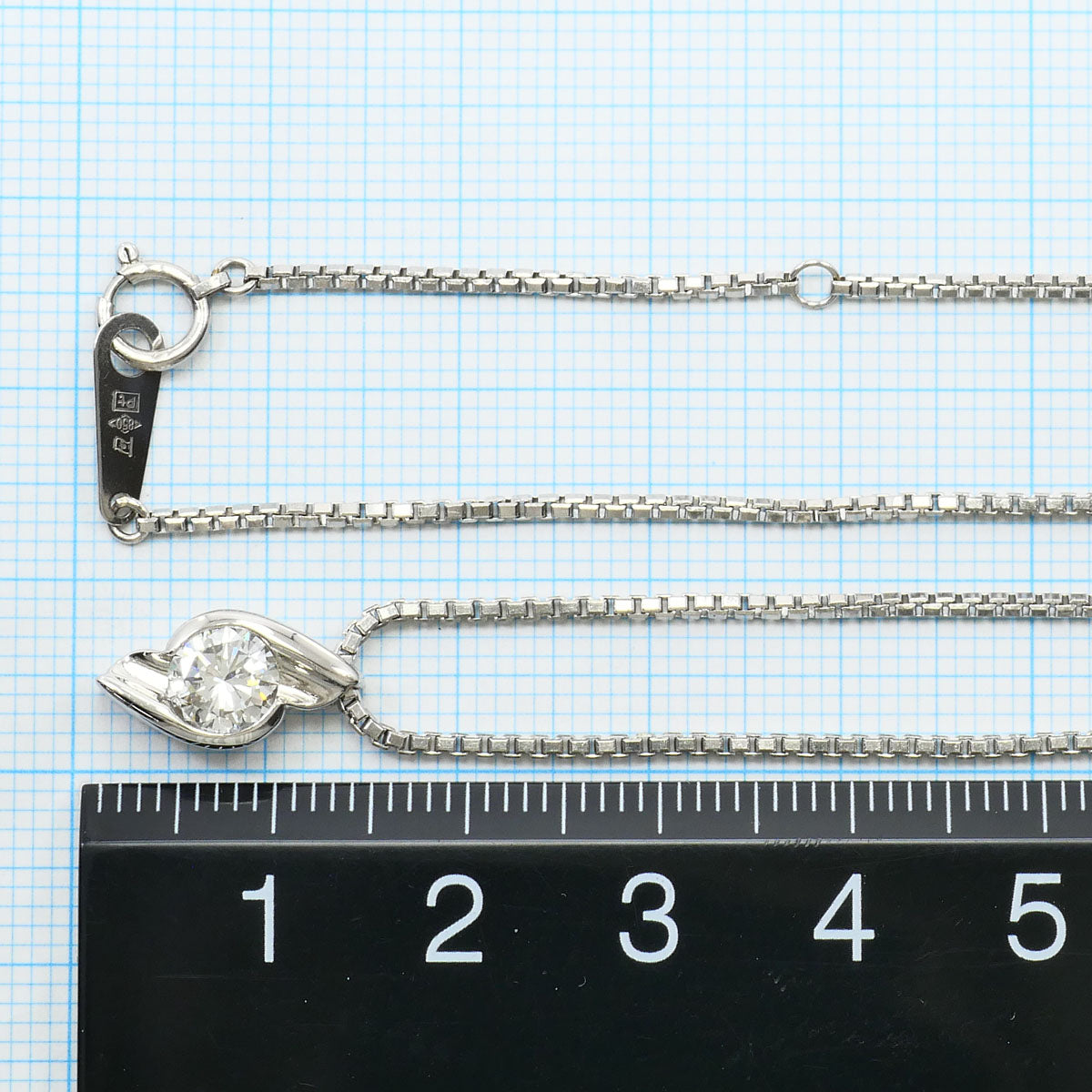 プラチナ ダイヤモンド ネックレス