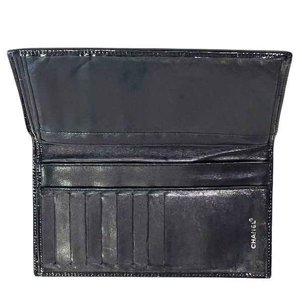 シャネル ココマーク エナメル財布