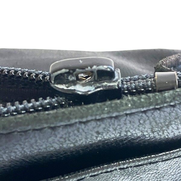 シャネル ココマーク エナメル財布