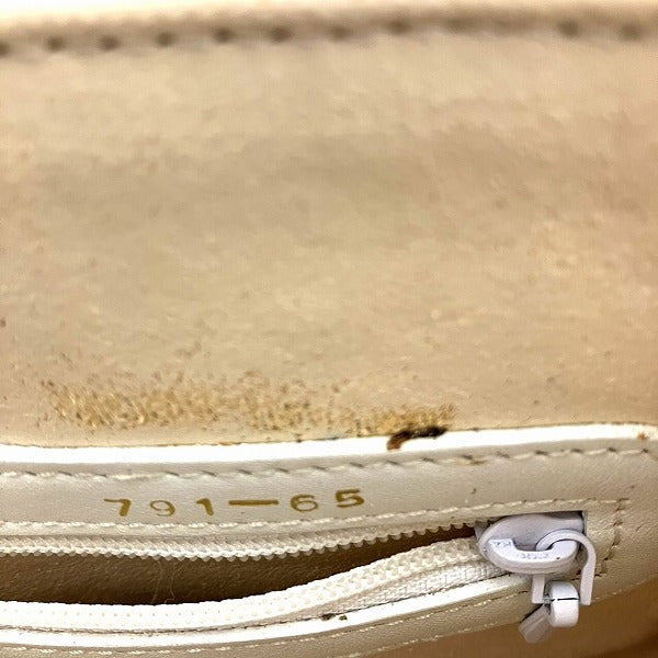 ウンガロ レザーショルダーバッグ