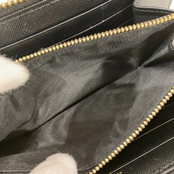 サルヴァトーレ フェラガモ ヴァラ レザー長財布