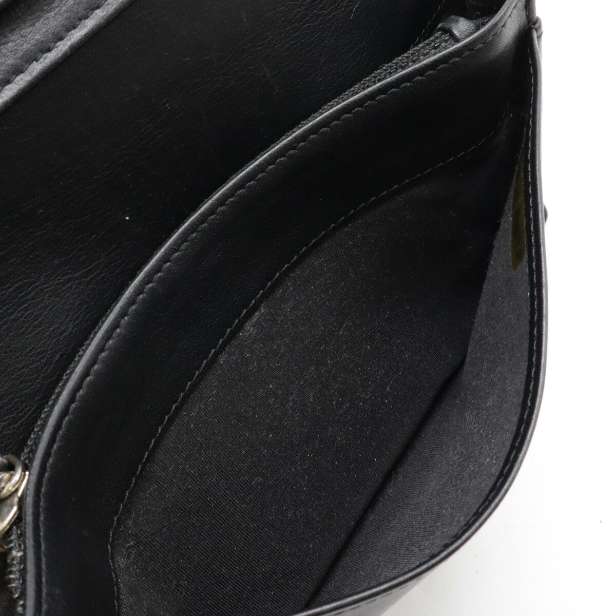 シャネル メイクアップ エナメル 長財布