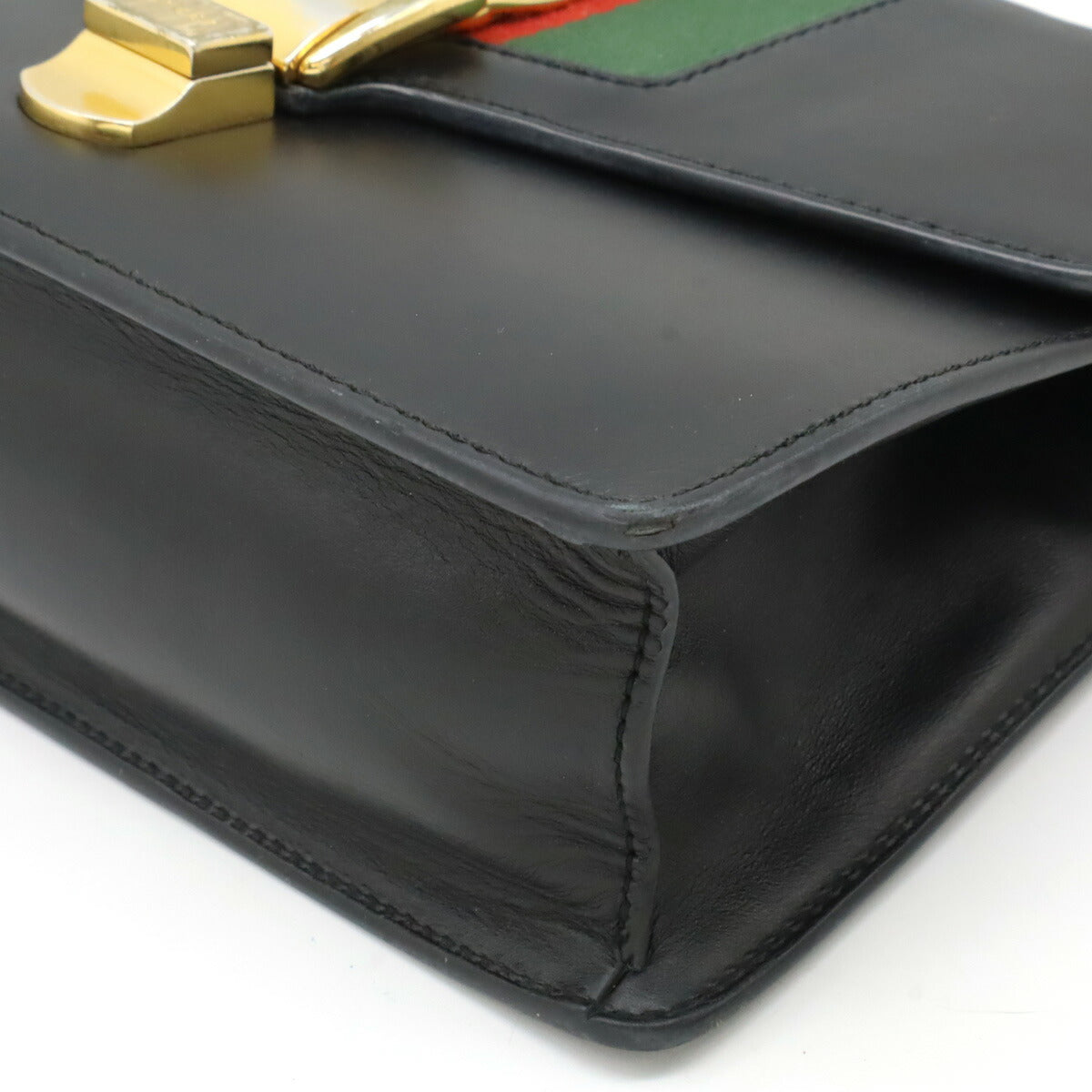 グッチ シルヴィ レザーショルダーバッグ