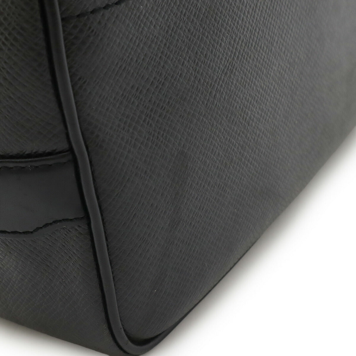ルイヴィトン Taiga Clutch Bag