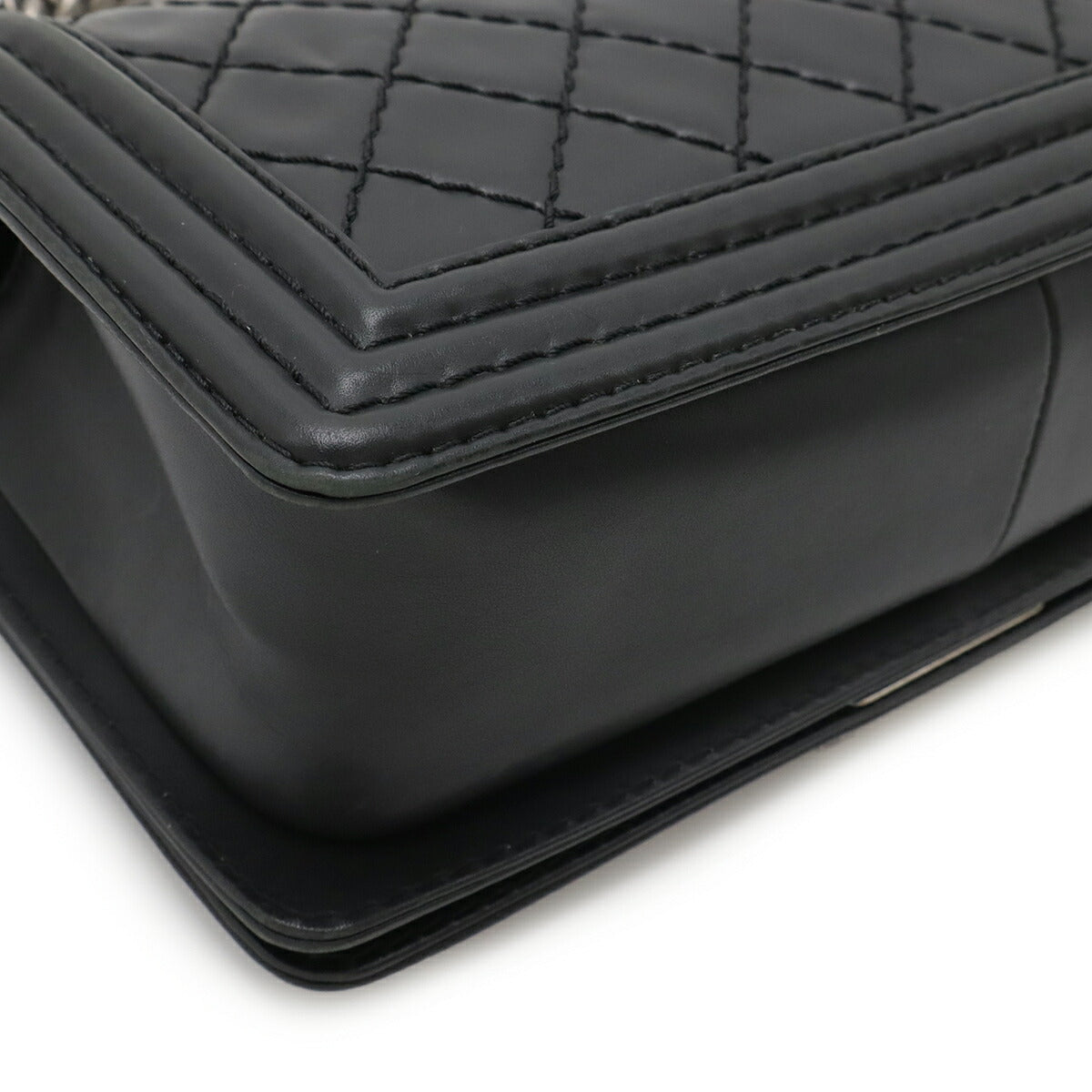 シャネル ボーイシャネル ソフトカーフ ショルダーバッグ