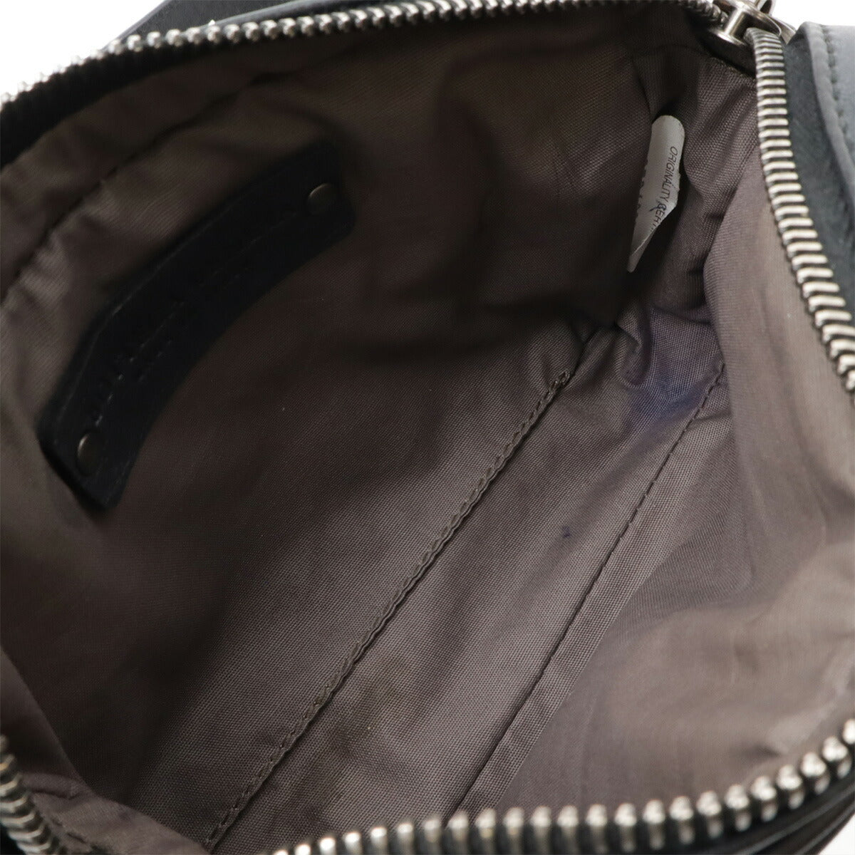 ボッテガヴェネタ イントレチャート レザーウエストバッグ