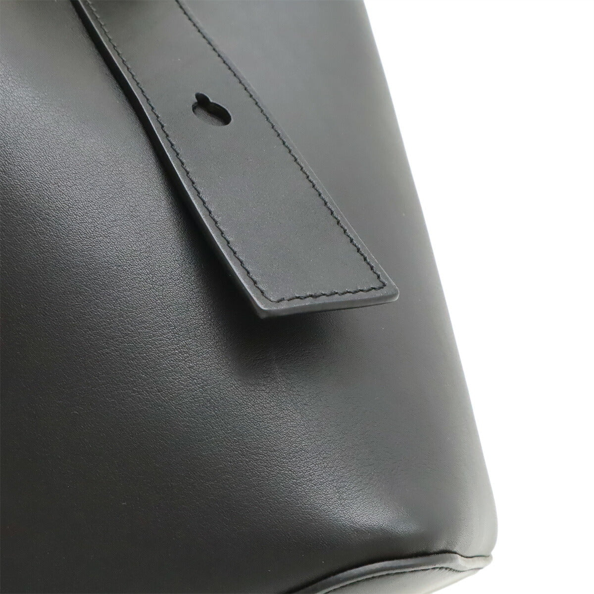 ロエベ Pebble スムースカーフ ショルダーバッグ