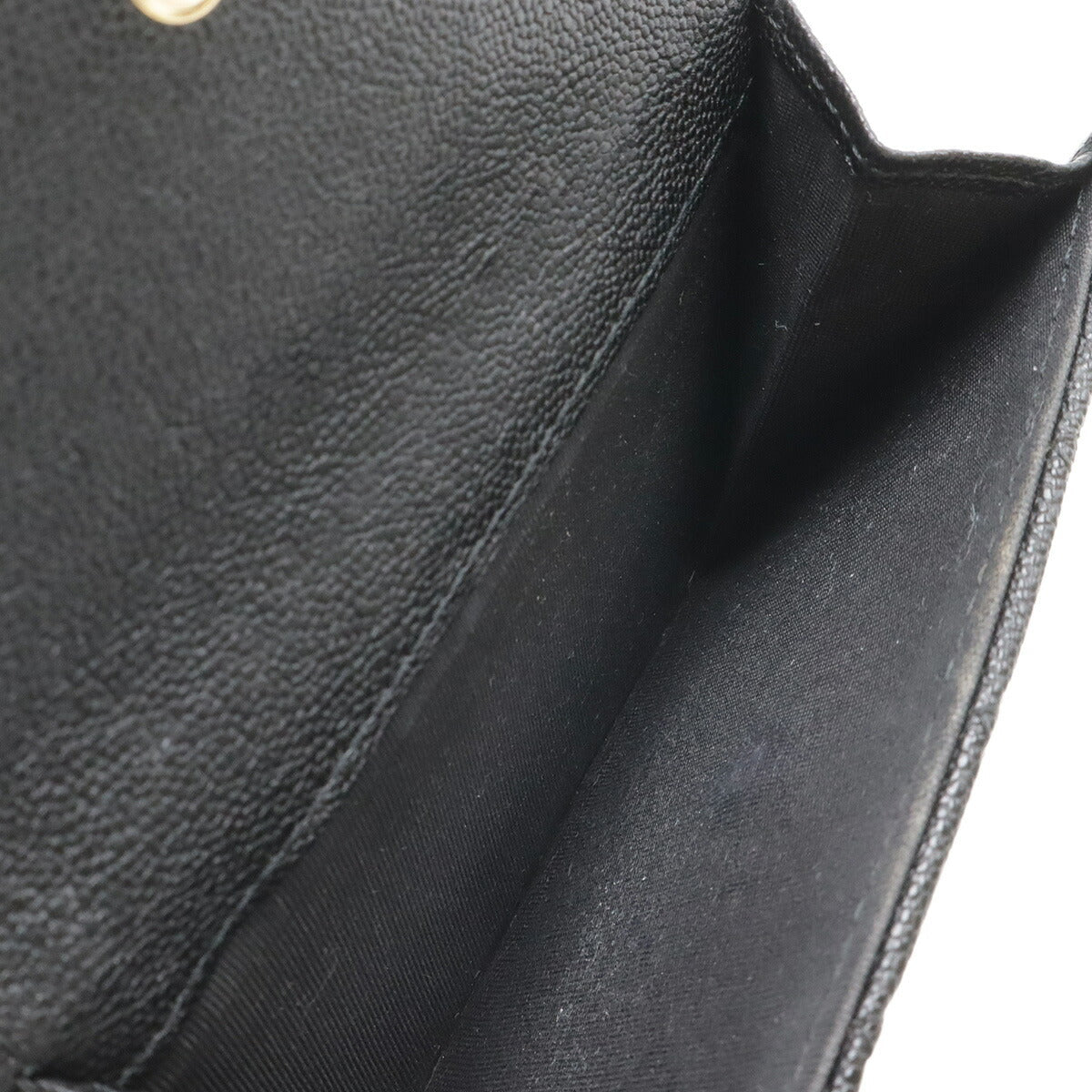 シャネル ボーイシャネル キャビアスキン 三つ折り財布