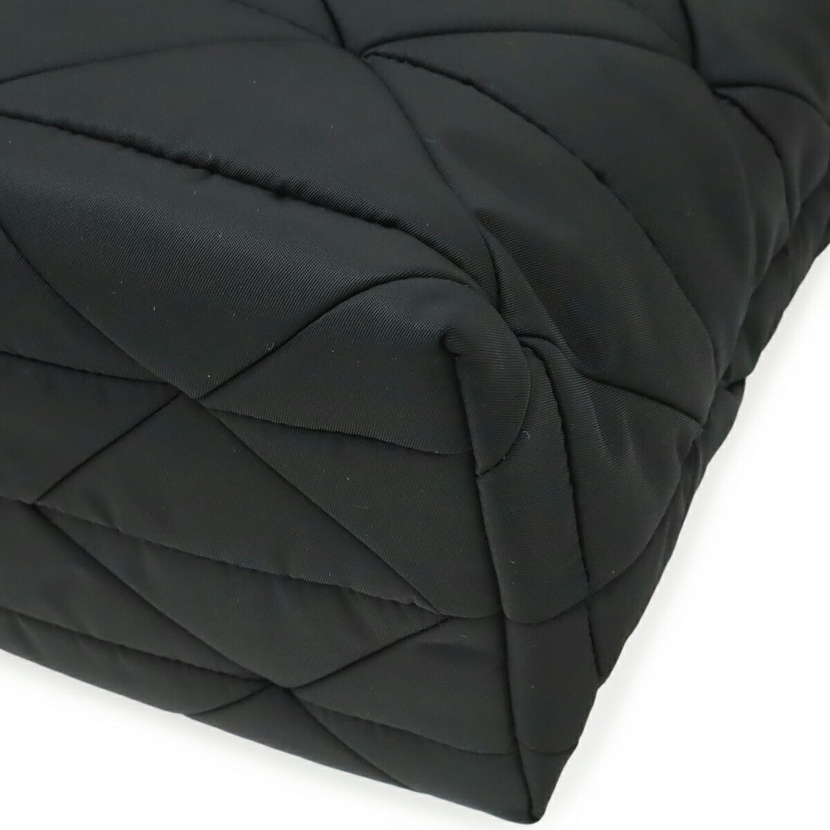 プラダ Re Nylon トートバッグ