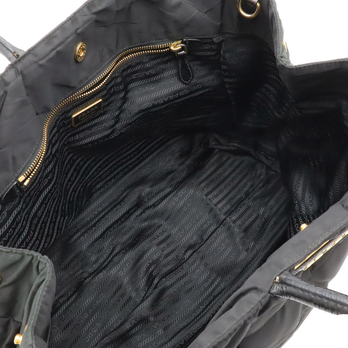 プラダ トライアングルロゴ ナイロンエナメル2wayトートバッグ