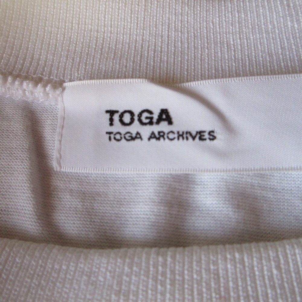 TOGA アイレットフリルスリーブカットソー