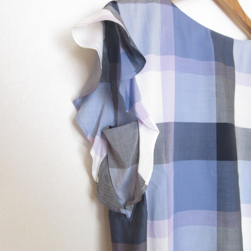 Blue Label Crestbridge Set Up Blouse Skirt