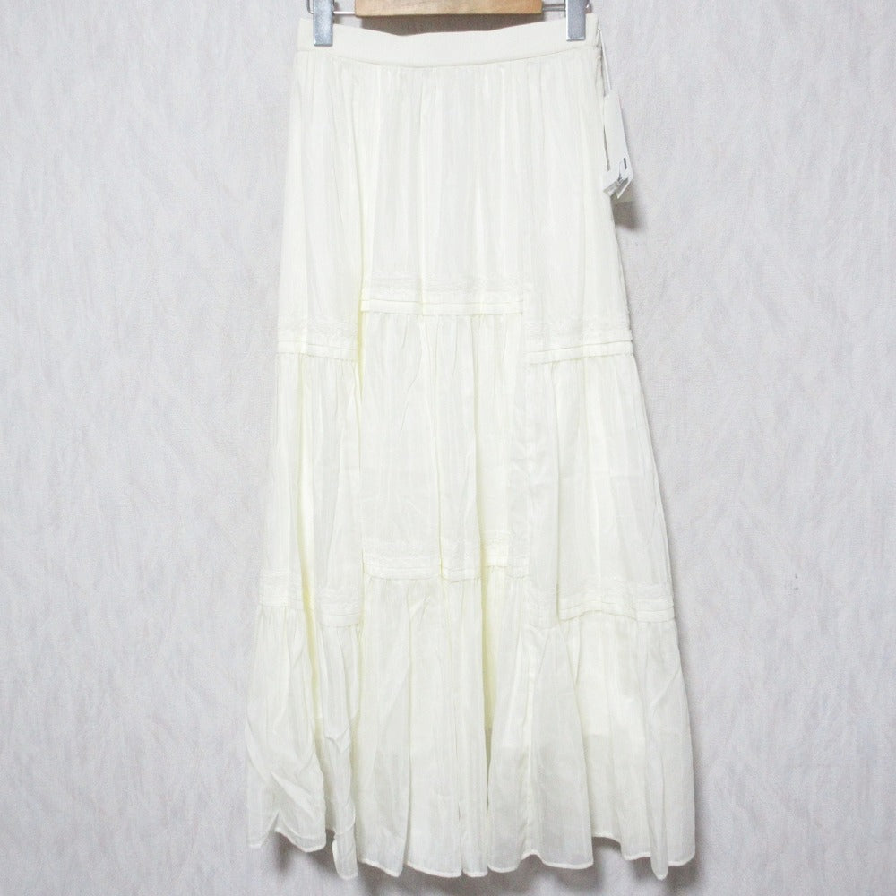 GRACE CONTINENTAL Gather Lace Long Skirt
