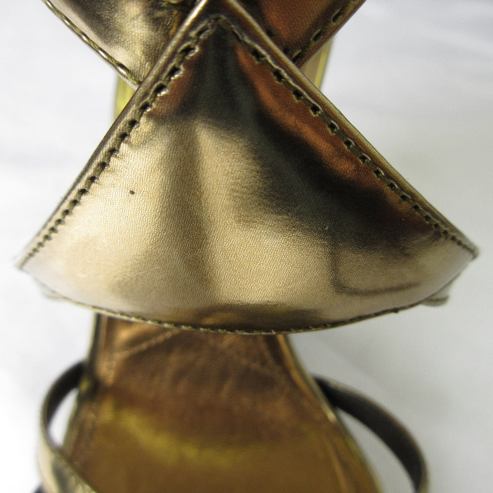 プラダ クロス ストラップ レザー サンダル