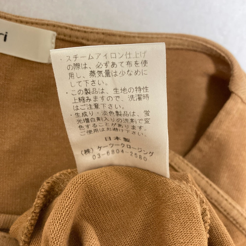 ヨリ ティアードペプラムカットソー