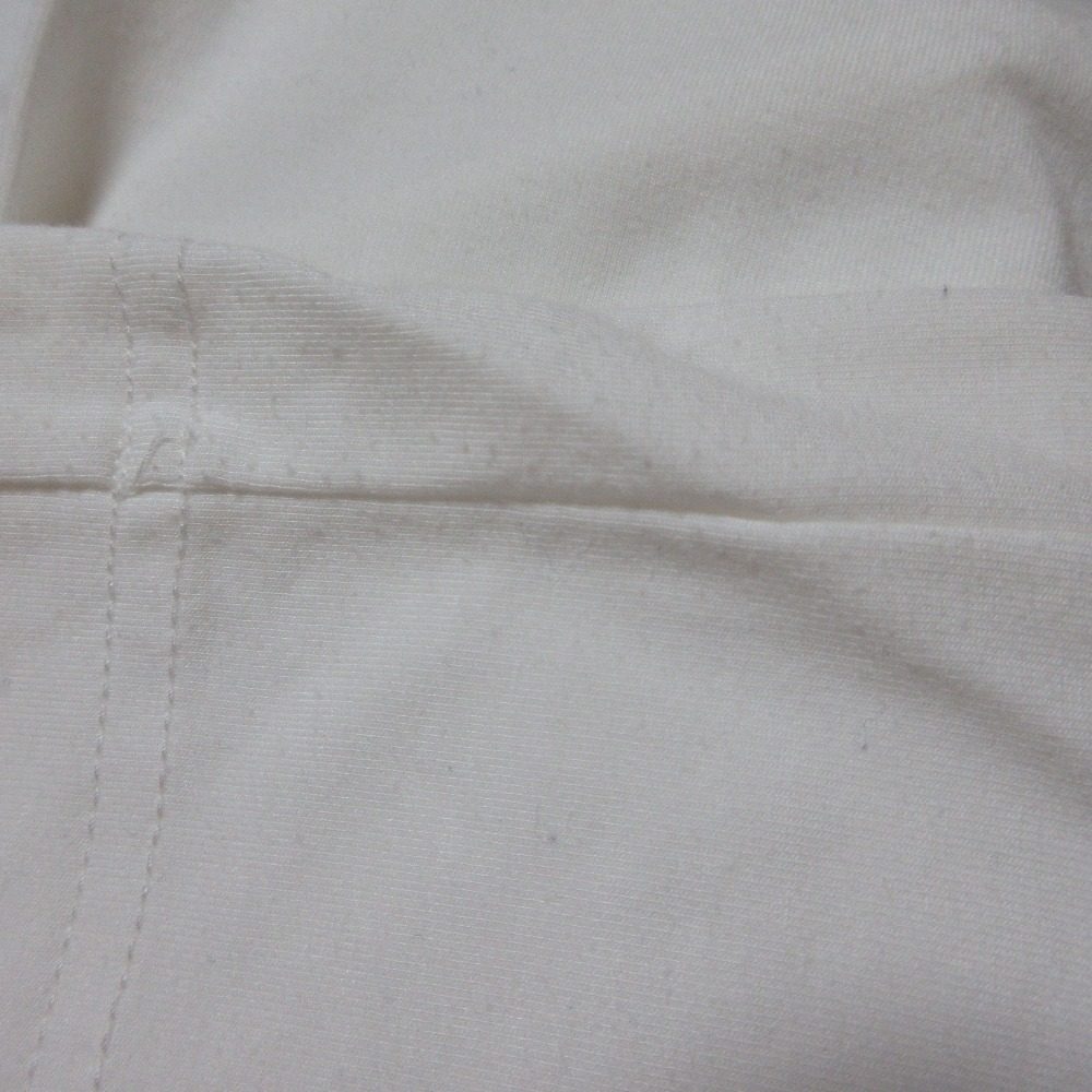 クラネ ハイネックTシャツ