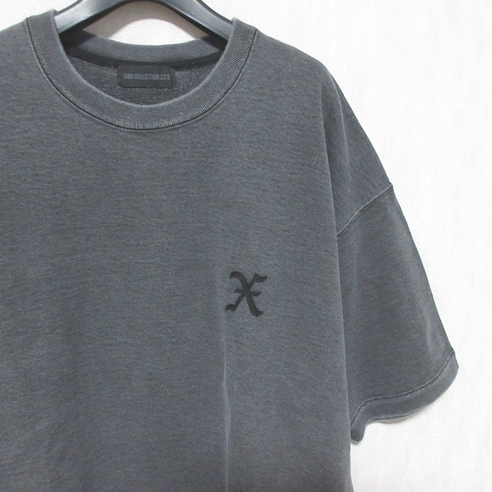 ゴッドセレクショントリプルエックス 半袖スウェットシャツ
