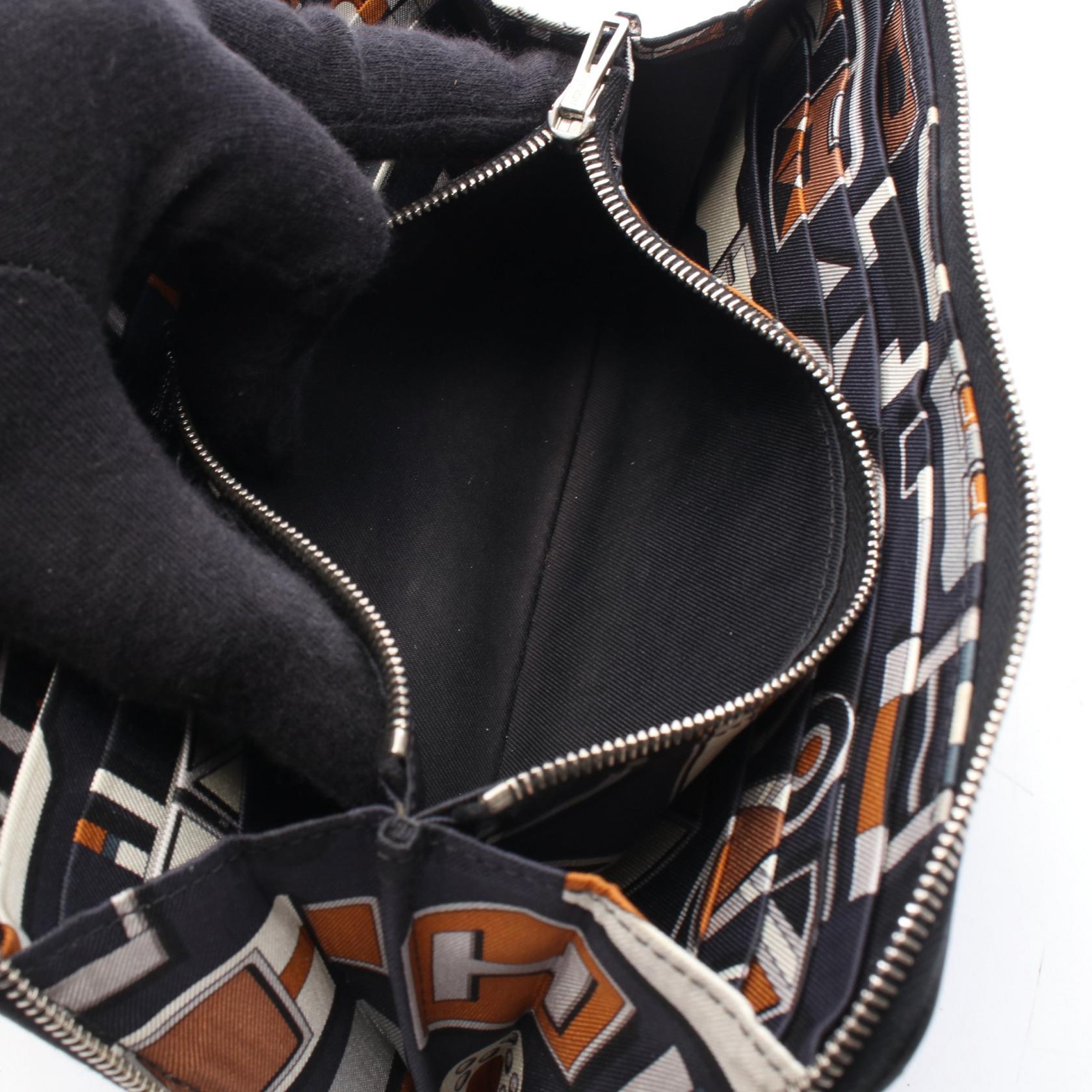 エルメス アザップロング シルクイン ヴォーエプソン 財布